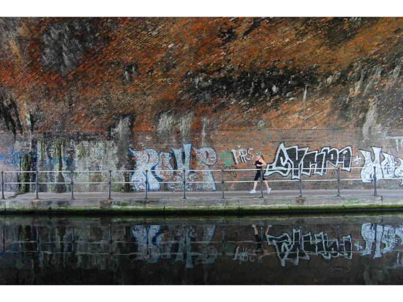 Running Under Lee Bridge