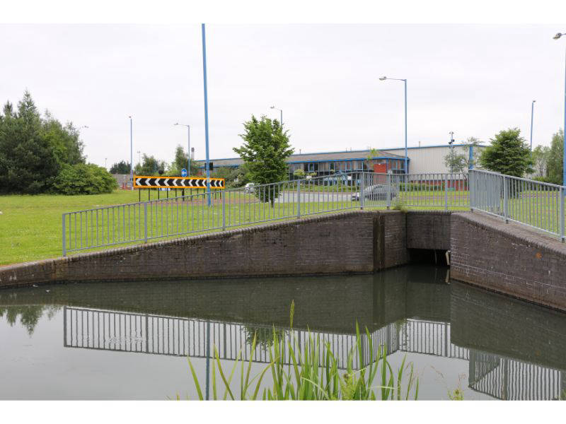 Reappearing the other side of the traffic island