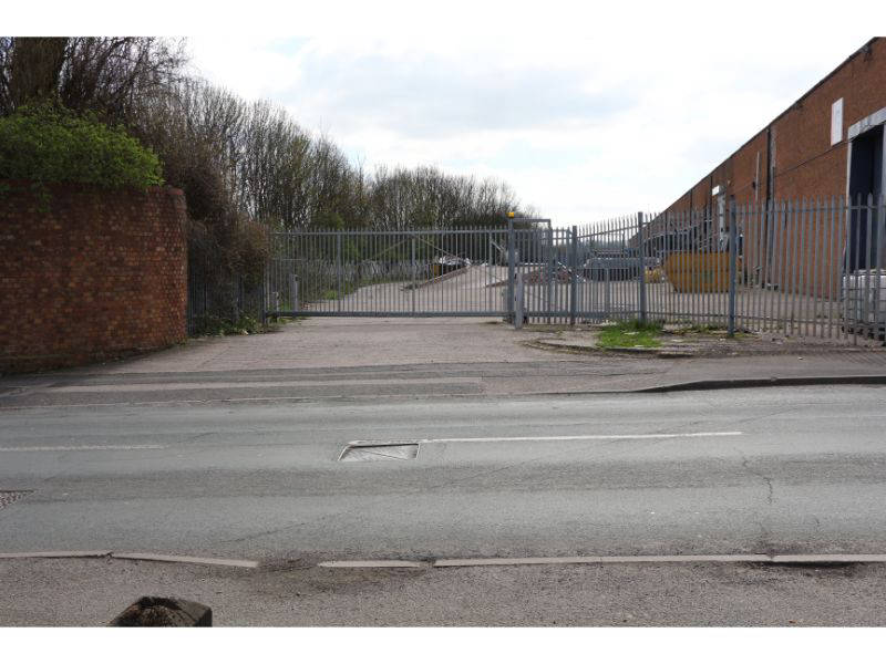 Original canal line across Bradley Lane